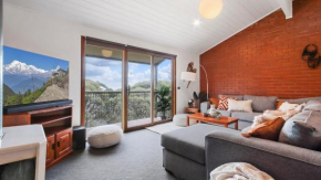 Brockhoff Lachen, Hotham Heights